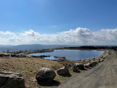 View over the reservoir pond on the Wurmberg