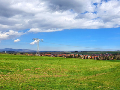 Blick über Hasselfelde und zum Brocken / Wurmberg