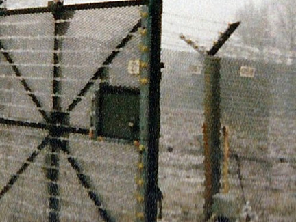 Signalzauntor bei Korberoth im Herbst 1989