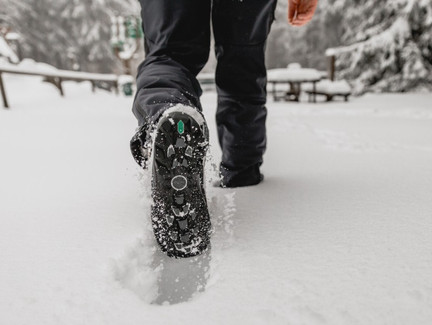 Winterwandern bei Tiefschnee