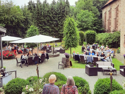 Rosencafe Monastery Brunshausen, Bettina Plock-Girmann (3).JPG