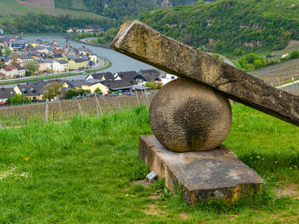 Sculpture Knee Joint on the Nitteler Sculpture Path