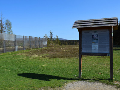 Aufsteller mit Hinweis auf Multi-Media-Guide