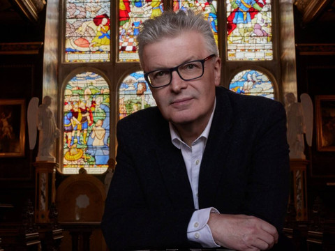 Headerbild: MacMillan und Chor