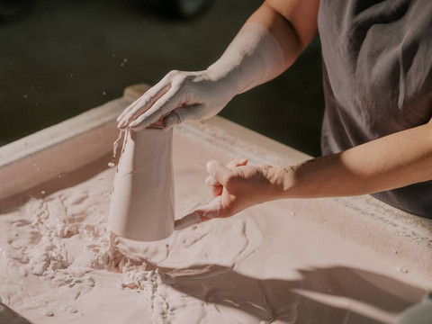 Glazing_Coffee To Go Mug©MEISSEN_IonaDutz(4) (1000x720).jpg