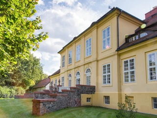 Gutshaus Sauen