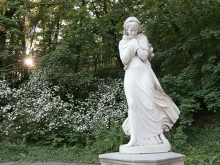 Statue im Kurpark in Bad Freienwalde - Der Winter