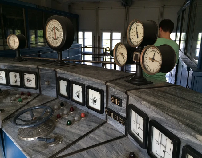 Zwillingsschachtschleuse Eisenhüttenstadt