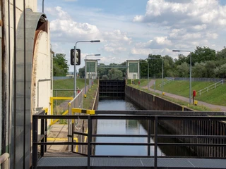 Blick in die Schleuse Hohensaaten Ost, Hohensaaten