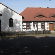 Ein Fachwerkhaus mit angeschlossenem Saal, Foto:TEG