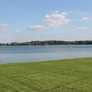 Die Badestelle am Leichhardt-Ufer ist 100 Meter entfernt