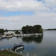 Aus jedem Zimmer ist der Blick auf den Schwielochsee gegeben