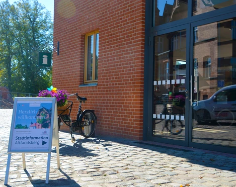 Stadtinformation in Altlandsberg auf dem Gelände des Schlossgutes