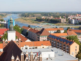 Blick vom Rathaus auf die Stadt