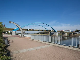 Blick auf die Stadtbrücke