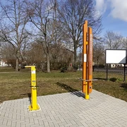 E-Bike-Ladestation vor dem Filmmuseum