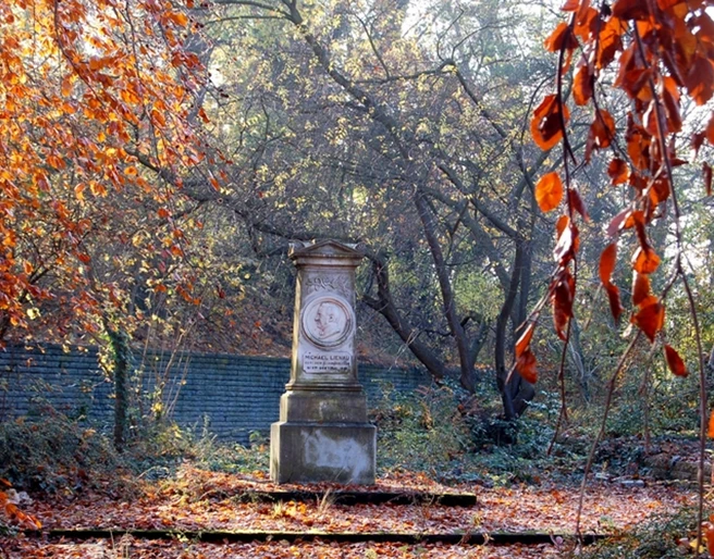 Denkmal im Lienaupark in Frankfurt (Oder)