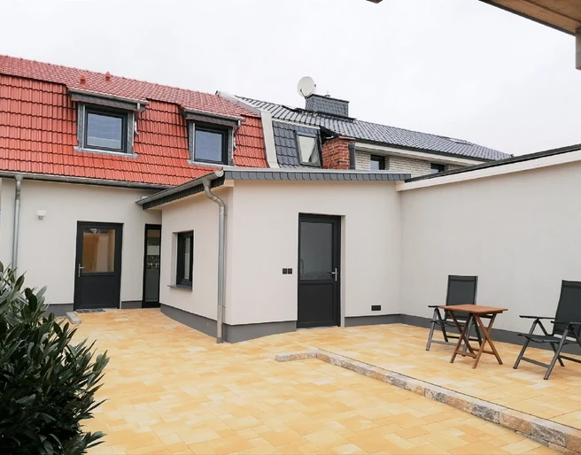 Eingangsbereich und Terrasse Ferienwohnung Strand