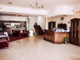 Lobby und Rezeption im Hotel Horda