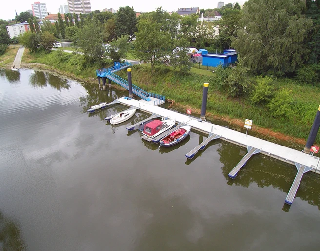Sportboot Marina am Winterhafen