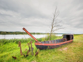 Schiffswrack bei Zollbrücke
