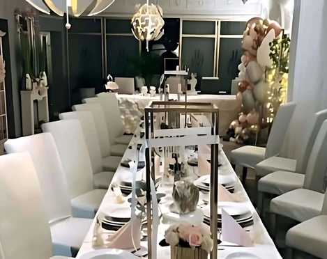 Restaurant La Vie Est Belle