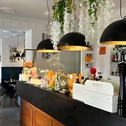 Restaurant La Vie Est Belle