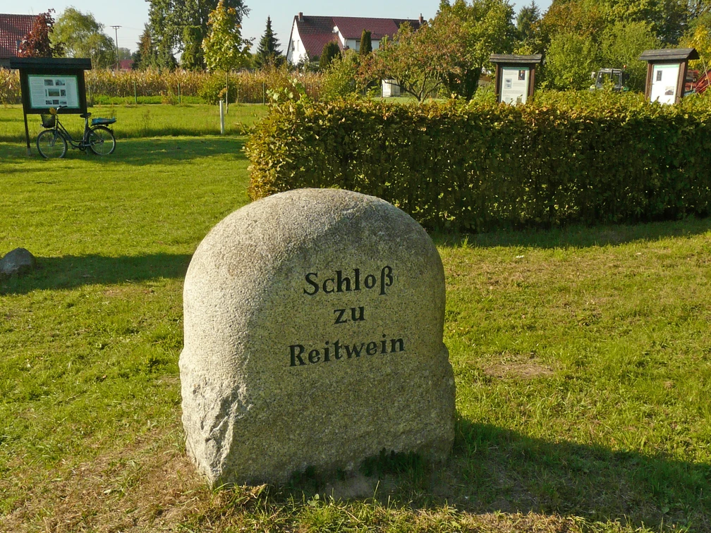 Erinnerungsstein Schloss Reitwein