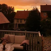 Sonnenuntergang über dem Hof