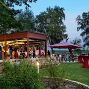 Freiluftbar "Zeppelin" im Kongresshotel am Templiner See