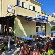 Giamas Gyros Grill