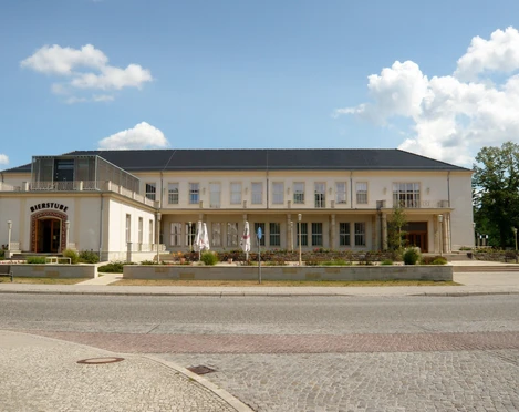 Restaurant "Aktivist"