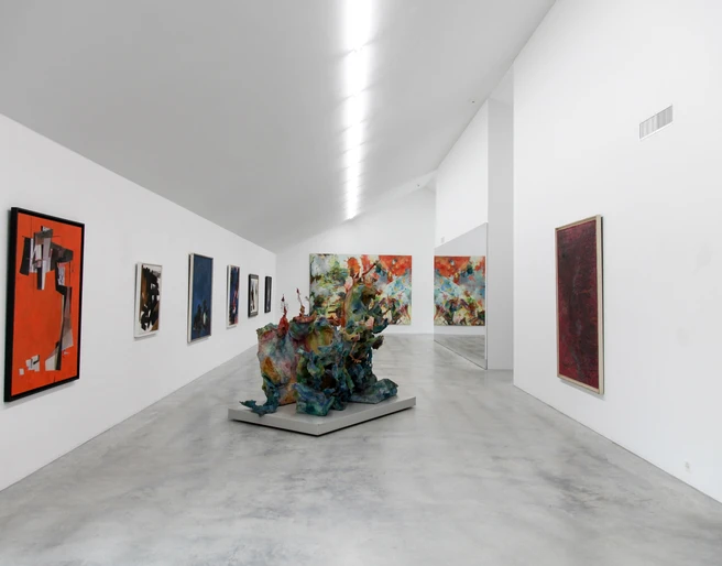 Installationsansicht aus dem Kunst-Depot der Galerie Henze & Ketterer