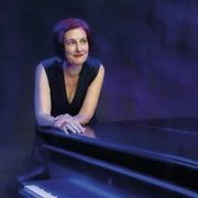 Esther Hasler: 7 auf einen Streich! * Foto: Caro Koopman