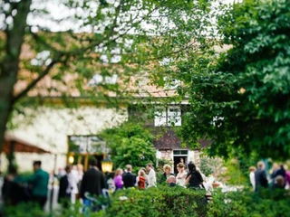 Waldknechtshof Blick auf die Gartenterrasse