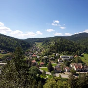 Blick auf Schönmünzach Baiersbronn im Schwarzwald, Genussraum für die Seele, Ortsteil, Schoenmuenzach