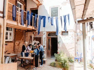 Wolpeterhaus_Steine formen im Hof wolpeterhaus-steine-formen-im-hof