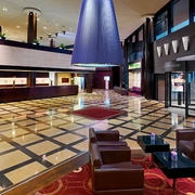 Tagungshotel The Westin Leipzig für Ihre Tagung & Konferenz in Leipzig Tagungshotel The Westin Leipzig Lobby mit Shinto für Tagung & Konferenz Leipzig ConventionConference hotel The Westin Leipzig lobby with Shinto for meeting & conference Leipzig convention