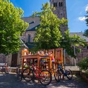 Rastplatz vorm Dom