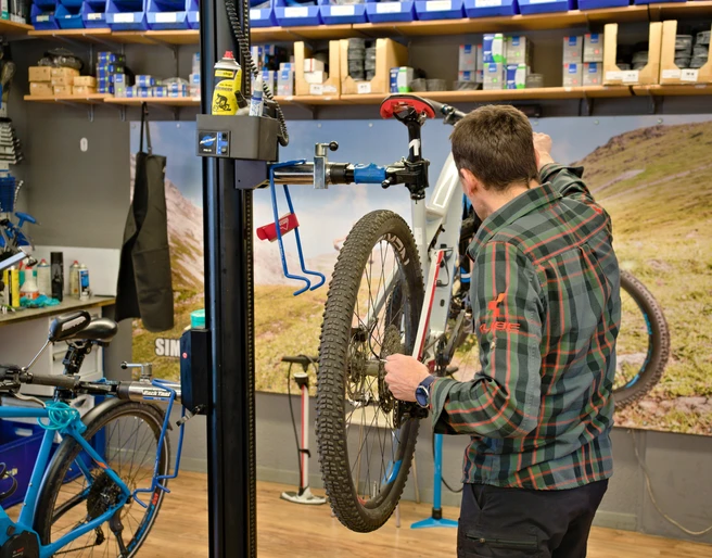 cube-bike-store-simplon-Werkstatt-06.jpg
