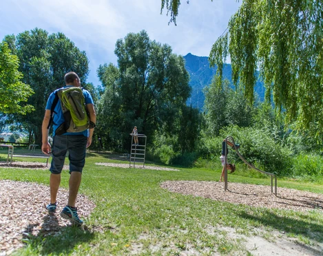 CS_BS16_W_0224.jpg Aufnahme des Spielplatzes BiotopPhoto of the playground biotopePhoto du terrain de jeux Biotop