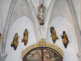 Dienststelle für Immobilien und Bauliches Erbe Andrea Soltermann; Fotografin; +41 78 670 77 71; andrea@soltermann.net Wallfahrtskirche Glis Innenansicht Pfarrkirche GlisInterior view of Glis parish churchVue intérieure de l'église paroissiale de Glis