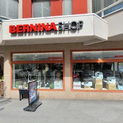 BERNINASHOP Aussenansicht.jpg