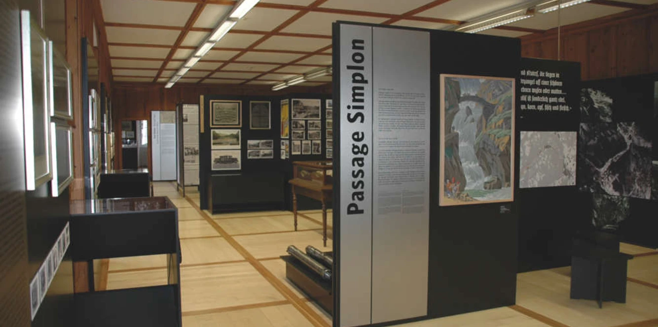 passage_1646129840_0_0_2240_1488_1000 (1).jpg Bild der Ausstellung Passage SimplonImage of the Simplon Passage exhibitionPhoto de l'exposition Passage Simplon
