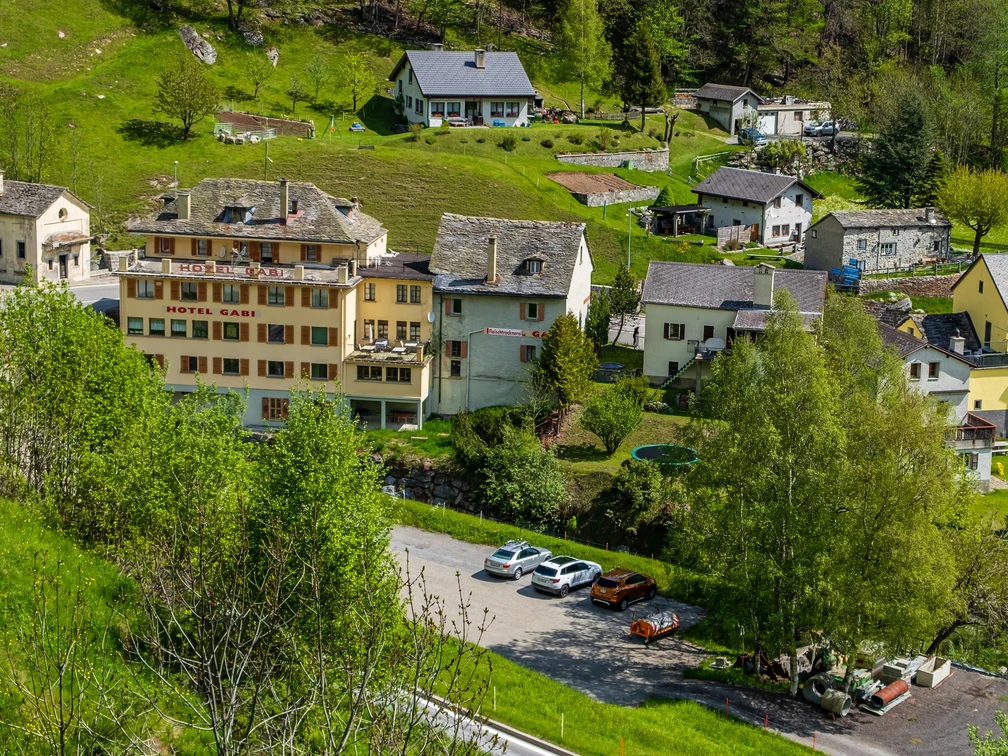 Auf dem Stockalperweg unterwegs von Simplon Dorf nach Gondo Auf dem Stockalperweg unterwegs von Simplon Dorf nach Gondo