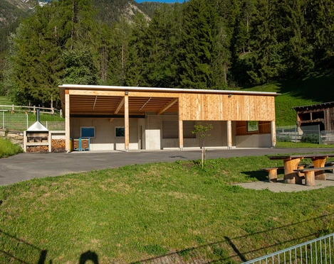 48035860623_94bc513b92_k.jpg Feuerstelle und Freizeitanlage PoltiPolti fire pit and recreation areaAire de feu et espace de loisirs Polti