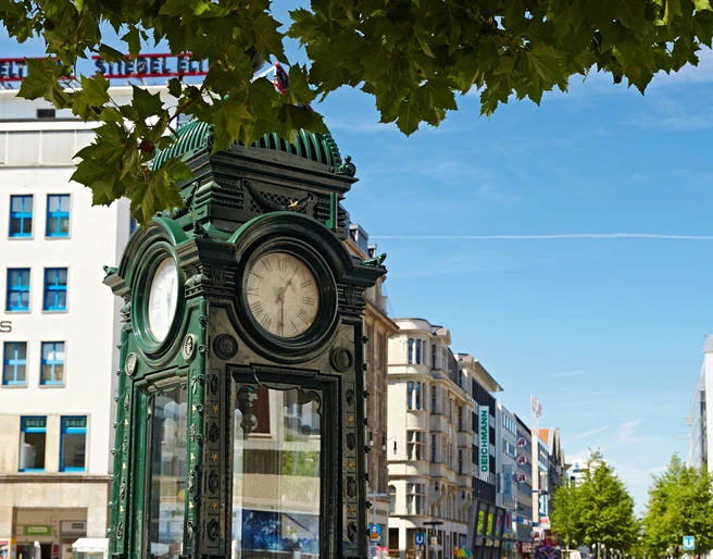 Hannover, DEU, 06.08.2013, Kröpcke[ (c) Christian Wyrwa Hannover, DEU, 06.08.2013, Kröpcke[ (c) Christian Wyrwa