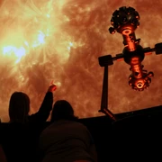 Die Sonne Die Sonne im Planetarium The sun in the planetariumDe zon in het planetarium