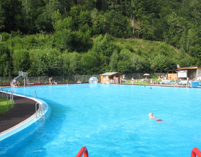 Freibad-Zorge-1.jpg