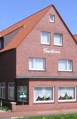 Hotel-Pension-Inselfriede-Aussenansicht
